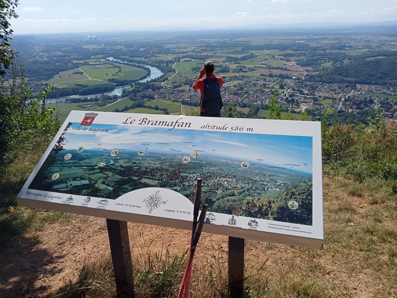 Vue de la croix de Bramafan