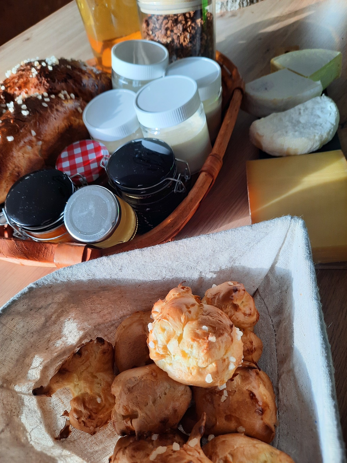 petit déjeuner fait maison gite Annecy